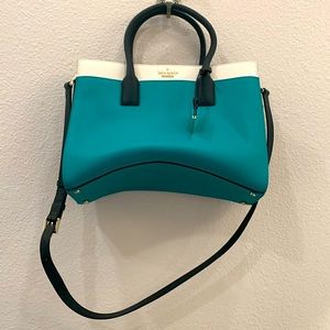 Kate Spade purse. Green, white, and black. Never used.